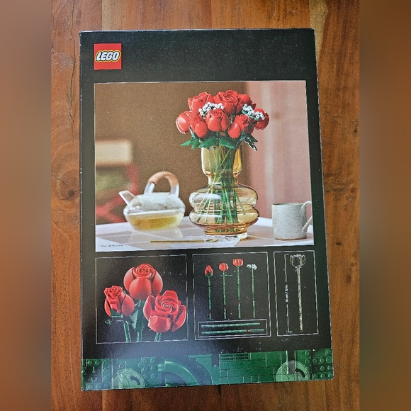 LEGO Bouquet of Roses - Picture 2 of 10